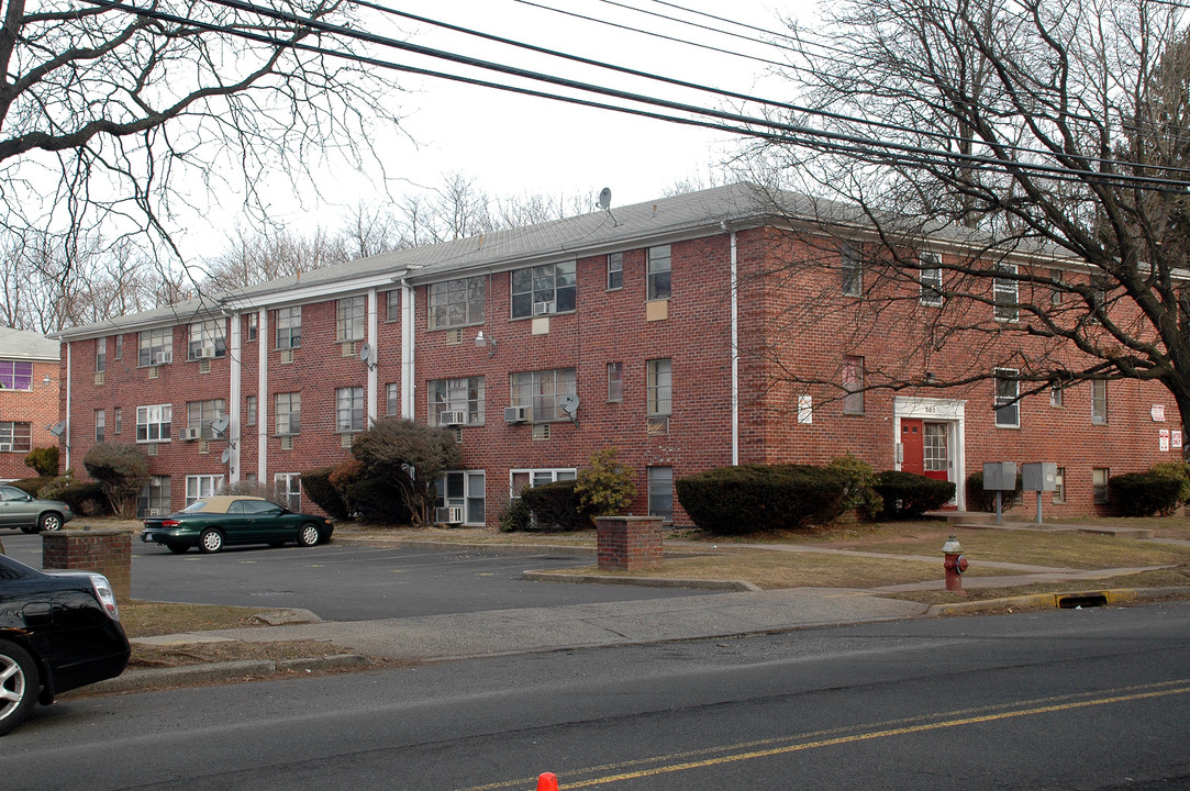 Town and Country in Plainfield, NJ - Building Photo