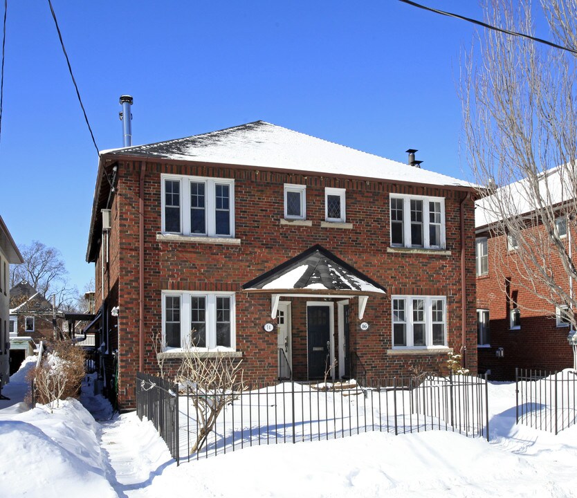 14-16 Preston Pl in Toronto, ON - Building Photo