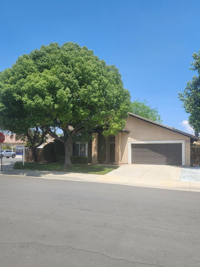 property at 980 Creston Way