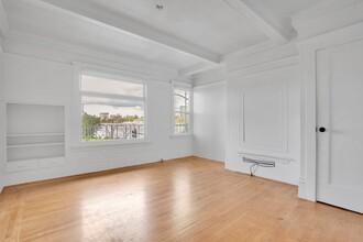 1520 1st Ave in Oakland, CA - Building Photo - Interior Photo