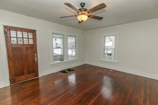 347 High St in Kent, OH - Building Photo - Building Photo