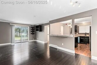 1985 Peerce Ct in Canton Township, MI - Building Photo - Building Photo
