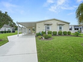 1640 Magnolia Ave in Lady Lake, FL - Building Photo