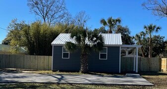 339 Forrest Ave in Biloxi, MS - Building Photo