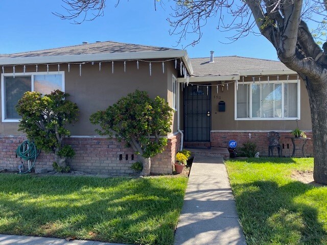 790 14th N St, Unit 790 N 14th 1 bdrm Dplx in San Jose, CA - Foto de edificio