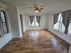 1210 N Crain St in Altus, OK - Building Photo - Building Photo