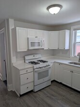 233 Fellsway E, Unit 3 in Malden, MA - Building Photo - Building Photo