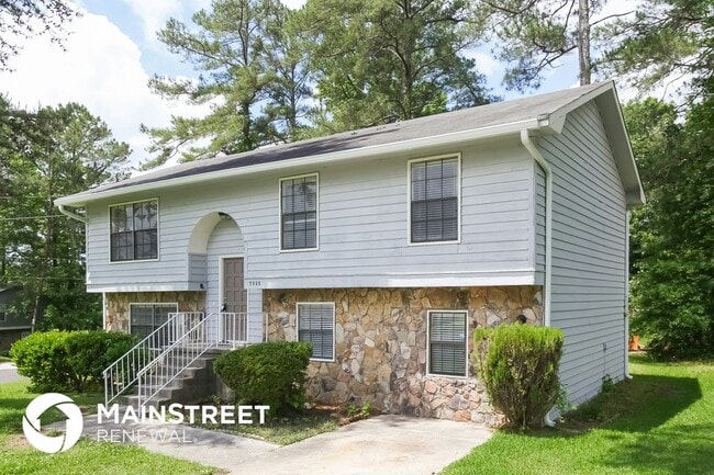 7335 Buck Creek Dr in Fairburn, GA - Foto de edificio - Building Photo