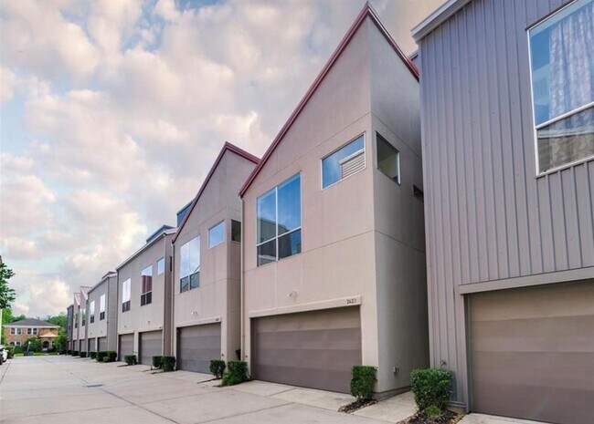 2423 Wentworth St in Houston, TX - Building Photo - Building Photo