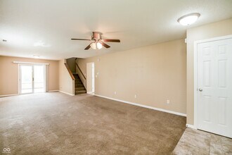 1903 Windy Hl Ln in Indianapolis, IN - Building Photo - Building Photo