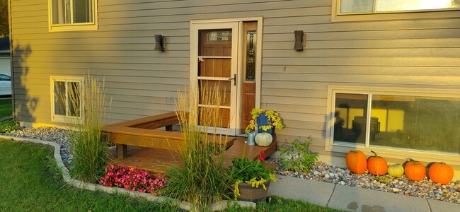 property at 6208-6213 13th St N
