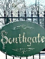 25 Old Turnpike Rd, Unit Building 25 12 in Southington, CT - Building Photo