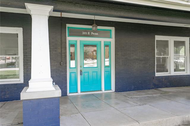 201 E Pecan St in Edgewood, TX - Building Photo