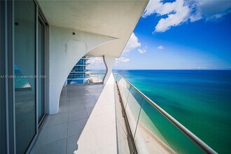 16901 Collins Ave, Unit 2005 in Sunny Isles Beach, FL - Building Photo - Building Photo