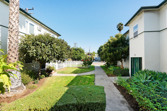 1420-1426 Harvard St in Santa Monica, CA - Building Photo - Building Photo