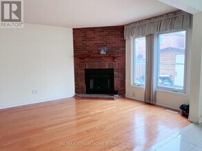 3 Douglas Haig Dr in Markham, ON - Building Photo - Building Photo