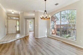 5905 Shanghai Pierce Rd in Austin, TX - Building Photo - Building Photo