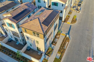 3015 Tallahassee Ln in Simi Valley, CA - Building Photo - Building Photo