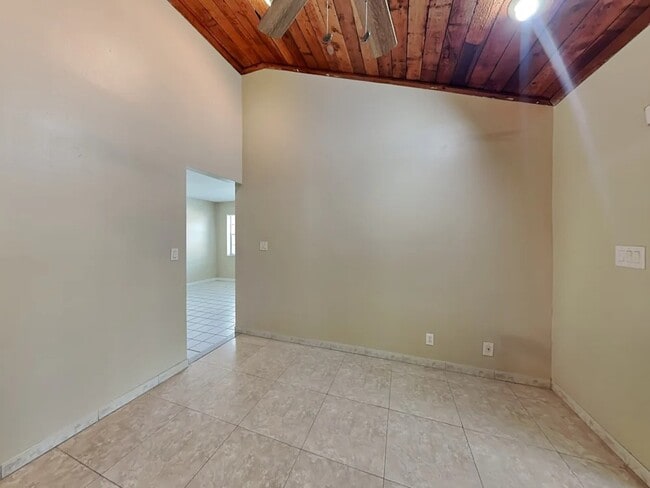 632 NW 48th Ave in Coconut Creek, FL - Building Photo - Building Photo