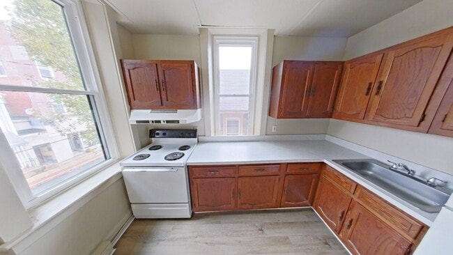 property at 1 S Market St