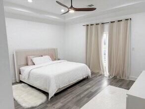 2335 Paul Quinn St in Houston, TX - Building Photo - Building Photo