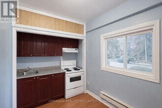 16 Strathmore Blvd in Toronto, ON - Building Photo - Building Photo