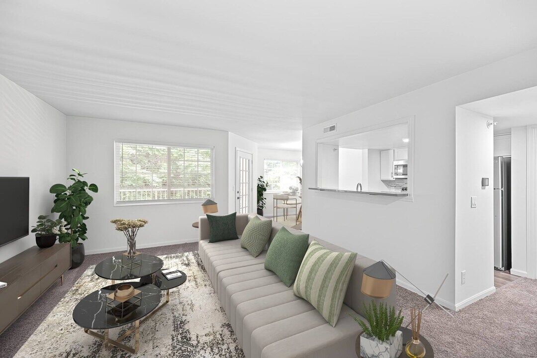 Ivy Hills Living Spaces in Cincinnati, OH - Building Photo