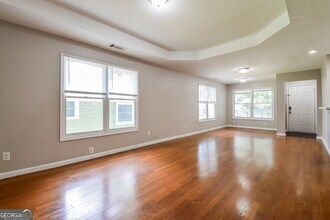 700 S Grand Ave NW in Atlanta, GA - Building Photo - Building Photo