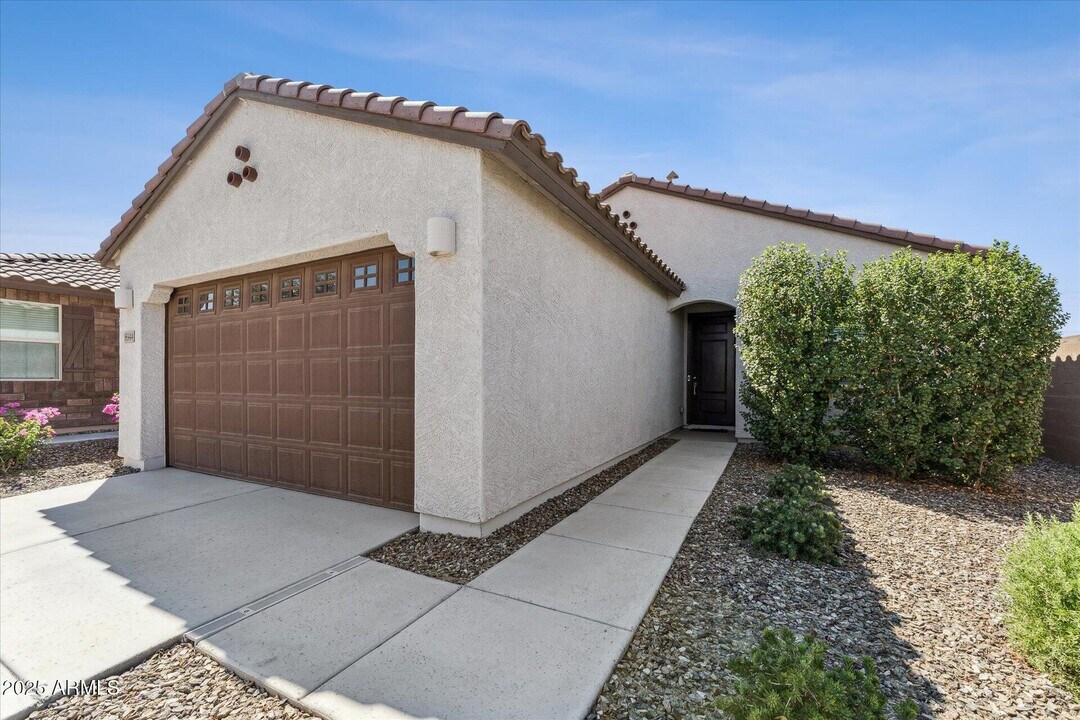 8344 N 170th Ln in Waddell, AZ - Building Photo