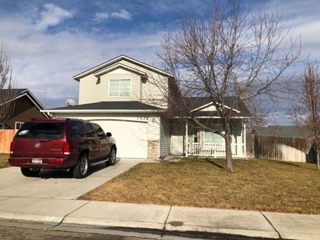 1936 W Crown Pointe Ave in Nampa, ID - Building Photo - Building Photo