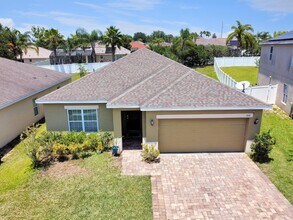 188 Williamson Dr in Davenport, FL - Building Photo - Building Photo