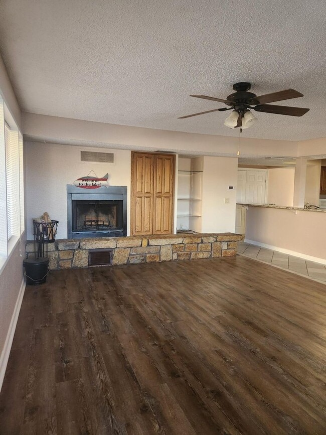 property at 100 Bayou Point