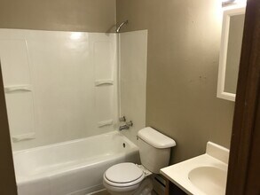 1115 22nd Ave S in Grand Forks, ND - Building Photo - Building Photo