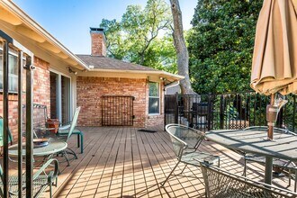 6737 Lakefair Cir in Dallas, TX - Building Photo - Building Photo