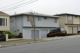 513 Commercial Ave in South San Francisco, CA - Building Photo - Building Photo