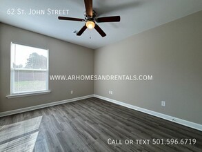 62 St John St in Cabot, AR - Foto de edificio - Building Photo