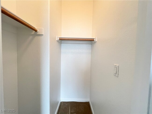 property at 6164 Bridgeport Hills Ave