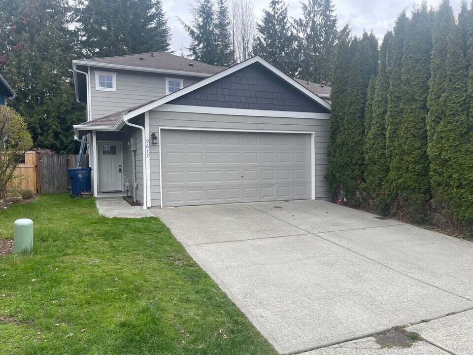 9617 16th Dr W in Everett, WA - Building Photo
