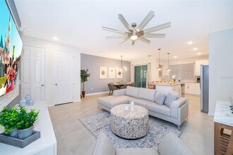 1852 Tropical Palms Cir in Kissimmee, FL - Building Photo - Building Photo