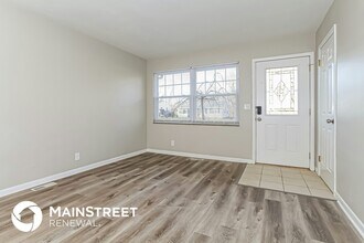 241 Chamberlin Dr in Hamilton, OH - Building Photo - Building Photo