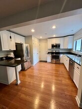 6851 Larkspur Ct in Woodridge, IL - Building Photo - Building Photo