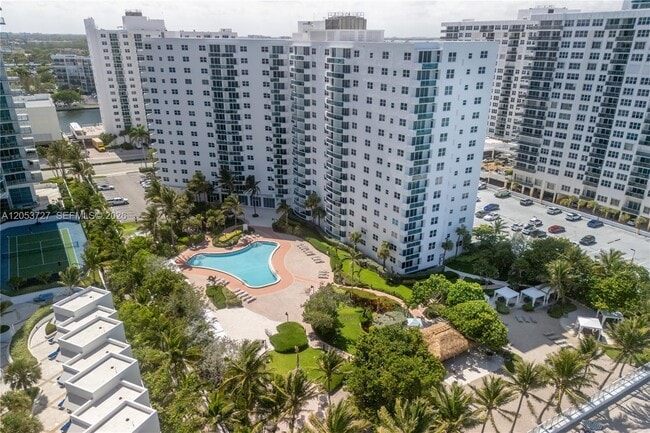 property at 3001 S Ocean Dr