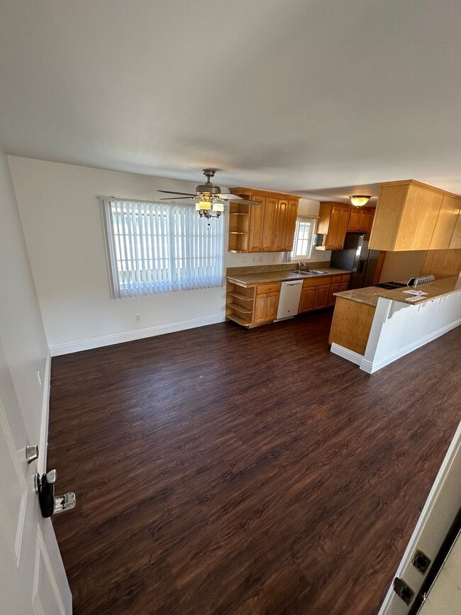 18413 Corby Ave in Artesia, CA - Building Photo - Building Photo