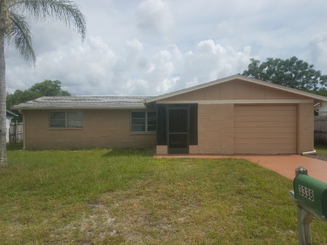 3338 Seffner Dr in Holiday, FL - Foto de edificio - Building Photo