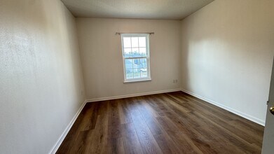 1609 Biscayne Bay Cir in Jacksonville, FL - Building Photo - Building Photo
