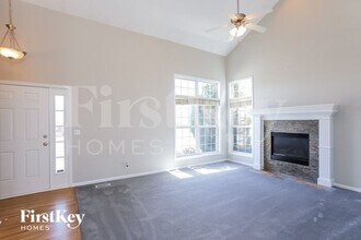 9014 N Hull Ave in Kansas City, MO - Building Photo - Building Photo