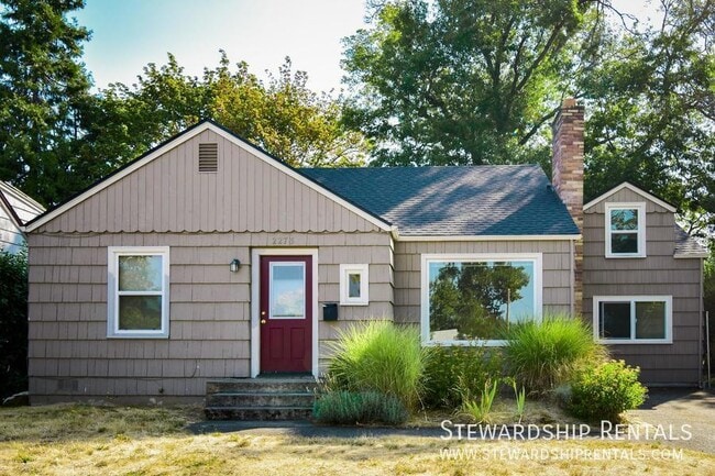 property at 2273 Hilyard St