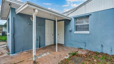 3109 W Douglas St in Tampa, FL - Building Photo - Building Photo