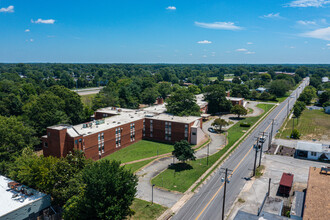 Cool Lane Commons in Richmond, VA - Building Photo - Building Photo