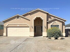 660 S Lawson Dr in Apache Junction, AZ - Building Photo